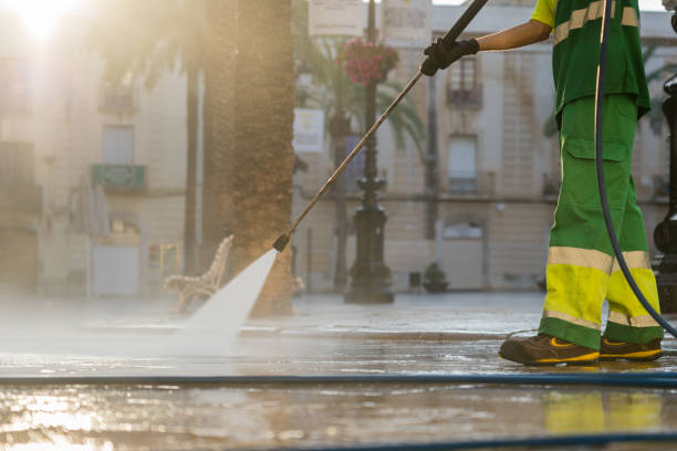 Professional Pressure Washing Services in Calipatria, CA